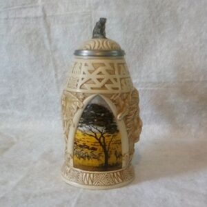 Beer Stein Africa's Serengeti # 06305 beautifully done with wildlife 10"